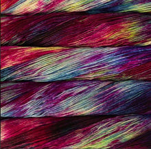 Load image into Gallery viewer, "Sophie"-style scarf knitting workshop/social 17th November 2024