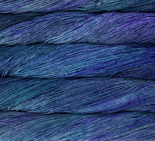 Load image into Gallery viewer, "Sophie"-style scarf knitting workshop/social 17th November 2024