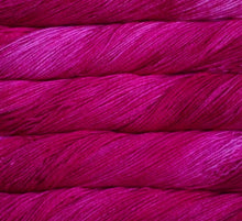 Load image into Gallery viewer, "Sophie"-style scarf knitting workshop/social 17th November 2024