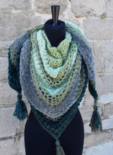 Load image into Gallery viewer, "West Woods" crochet pattern by Vixter Woolista