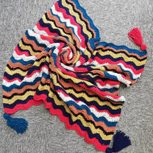 Load image into Gallery viewer, "Stingray" Crochet Blanket pattern by Vixter Woolista